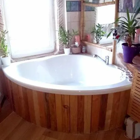 Belle Maison 8 à10 Pers, Piscine, Zen, Nature Villa *